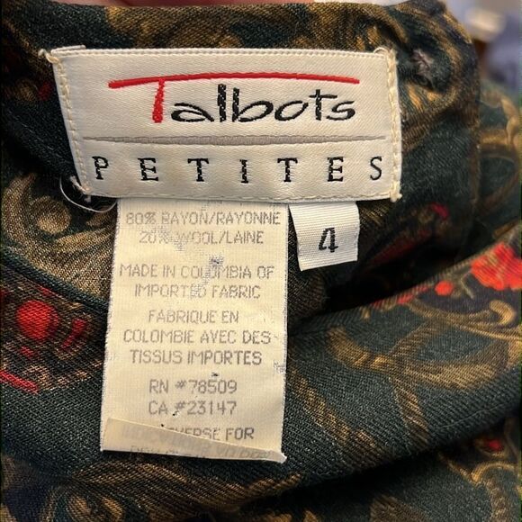 Talbots Petites Blouse Size 4P - Dark Green w/ Red Roses & Gold Scrolling - Picture 6 of 9